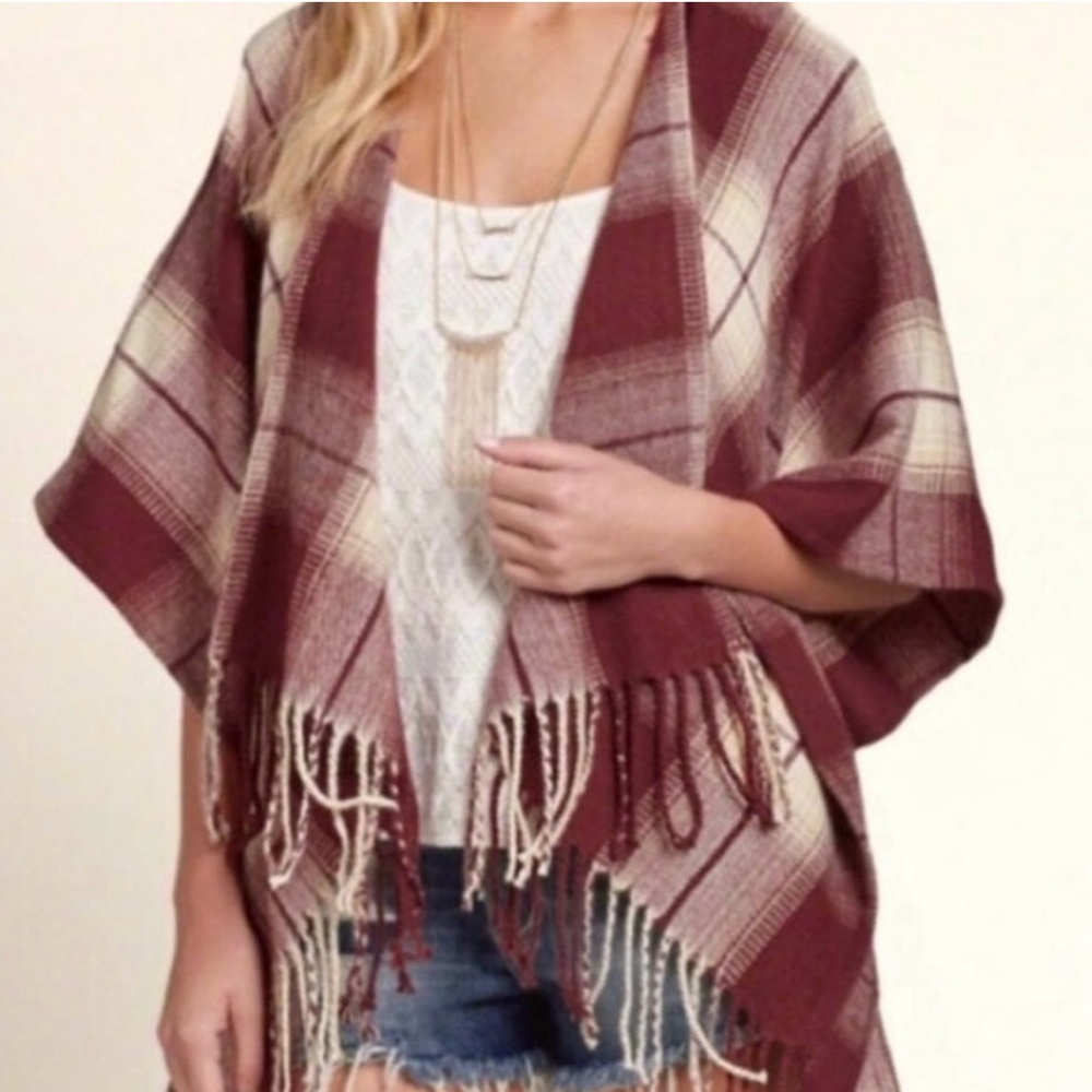 Hollister Plaid Blanket Shawl/Poncho/Wrap with Fringe Boho
